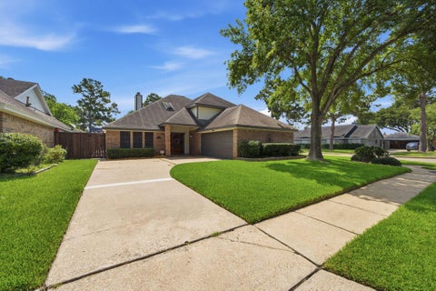 Photo of 3302 Lindenfield Drive, Katy, TX 77449 (MLS # 9818685)
