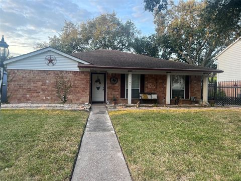 Photo of 11107 Sageking Drive, Houston, TX 77089 (MLS # 64530313)
