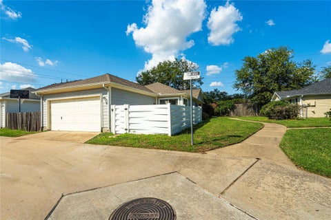 Photo of 6353 Settlers Square Lane, Katy, TX 77449 (MLS # 10067311)