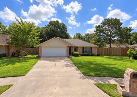Photo of 707 Conestoga Circle, Katy, TX 77450 (MLS # 27182501)