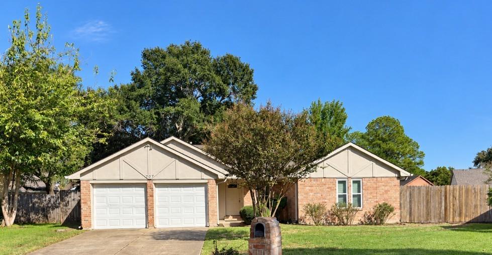 707 Conestoga Circle