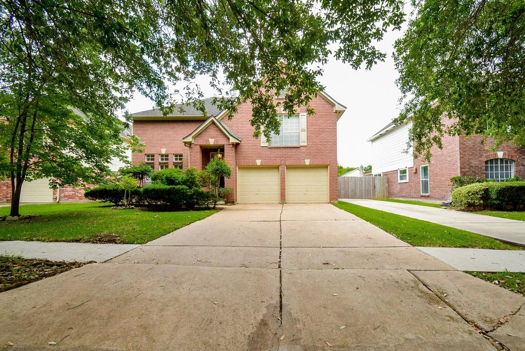 Photo of 2314 Bent River Drive, Sugar Land, TX 77479 (MLS # 42277821)