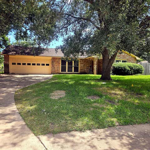 Homes For Sale - 219 Carnation Street<br/> Brazoria County, Lake Jackson, TX 77566