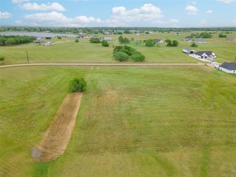 Photo of 625 Angus Trail, Angleton, TX 77515 (MLS # 22412069)