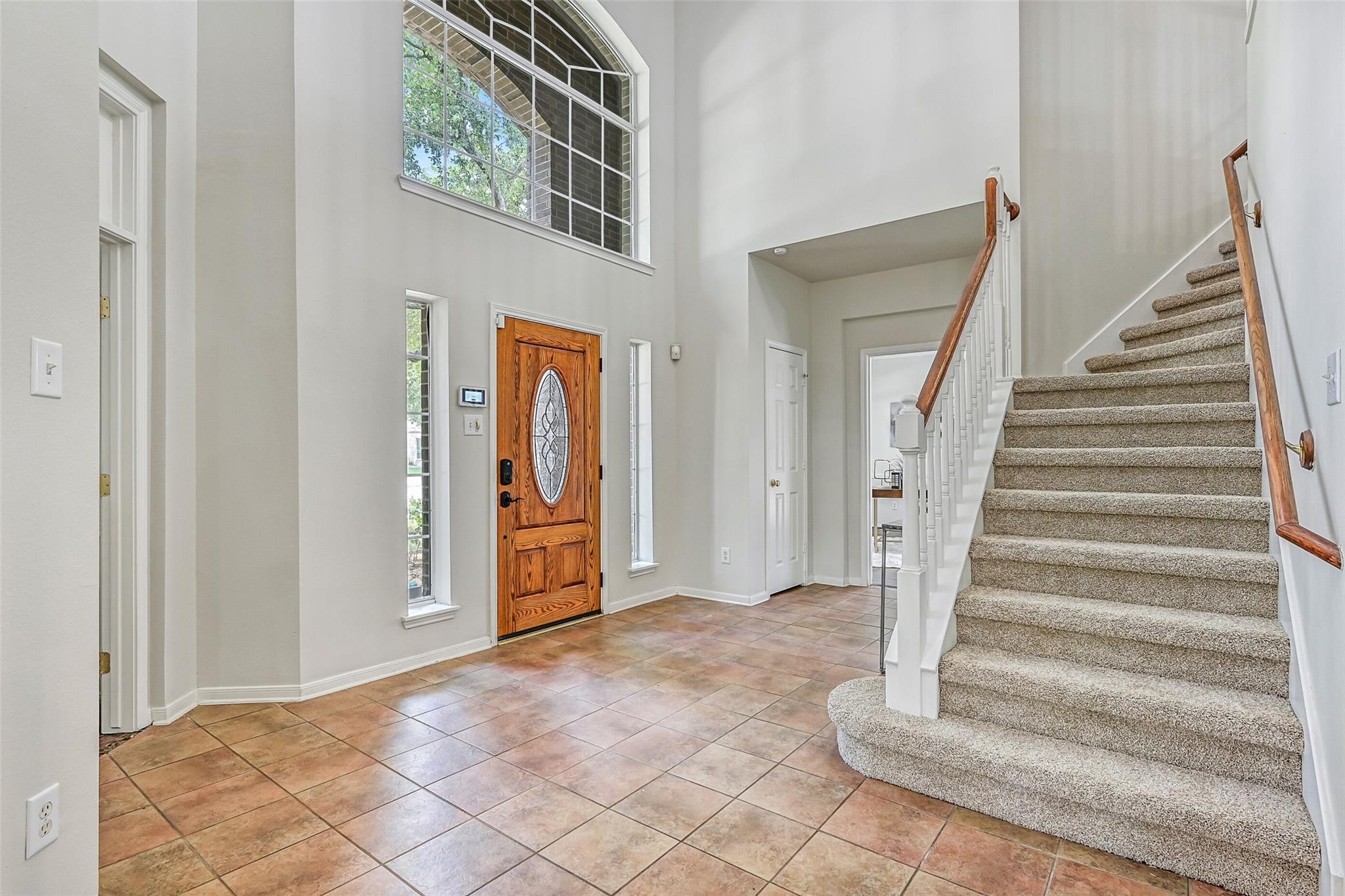 800 W Lake Circle