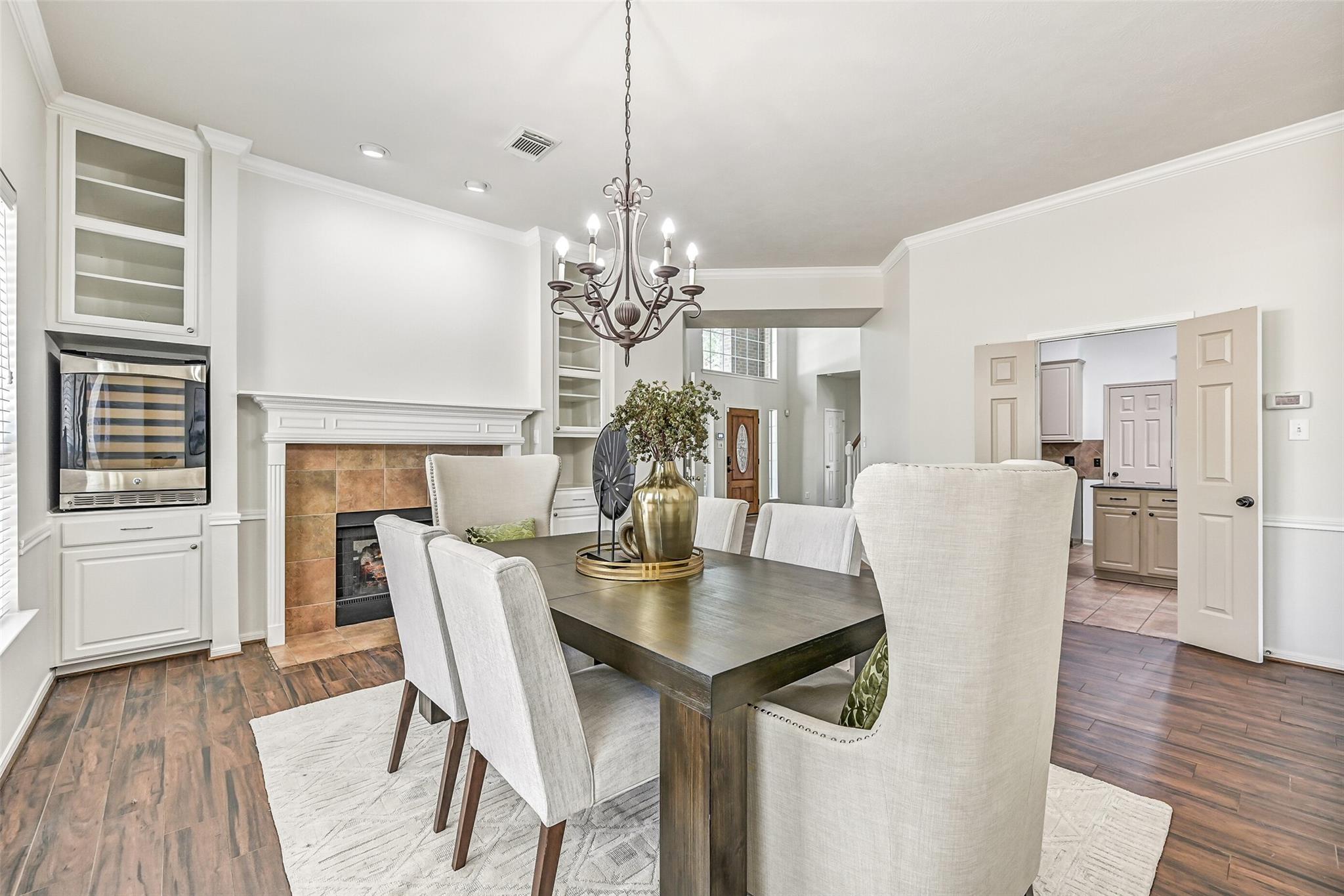 800 W Lake Circle