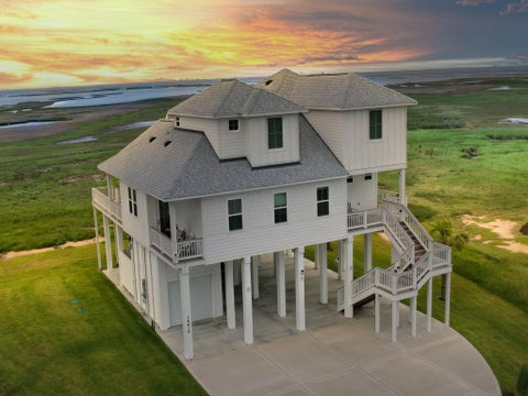 Photo of 18414 Indian Beach Ct, Galveston, TX 77554 (MLS # 45416627)