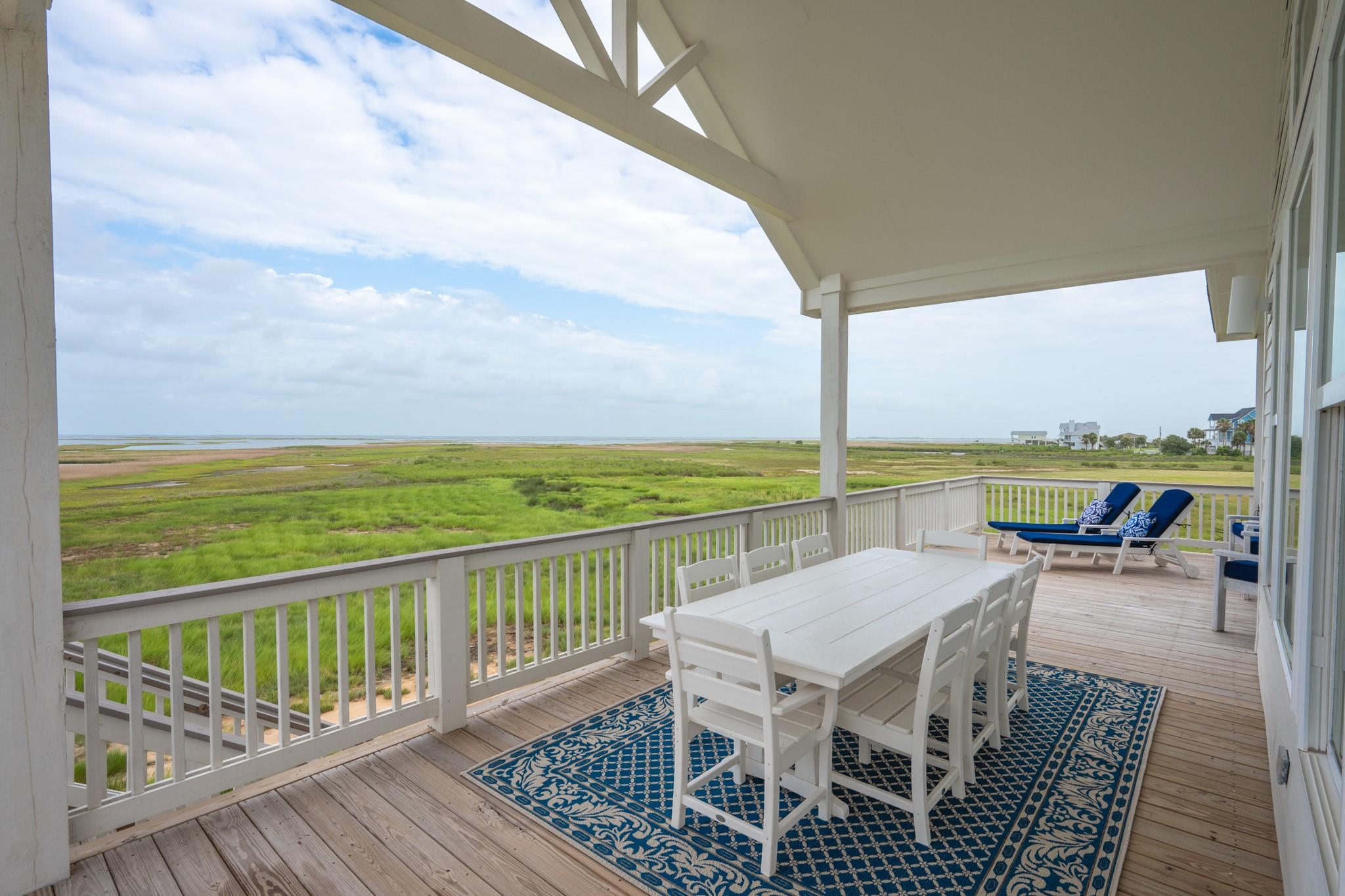 18414 Indian Beach Ct