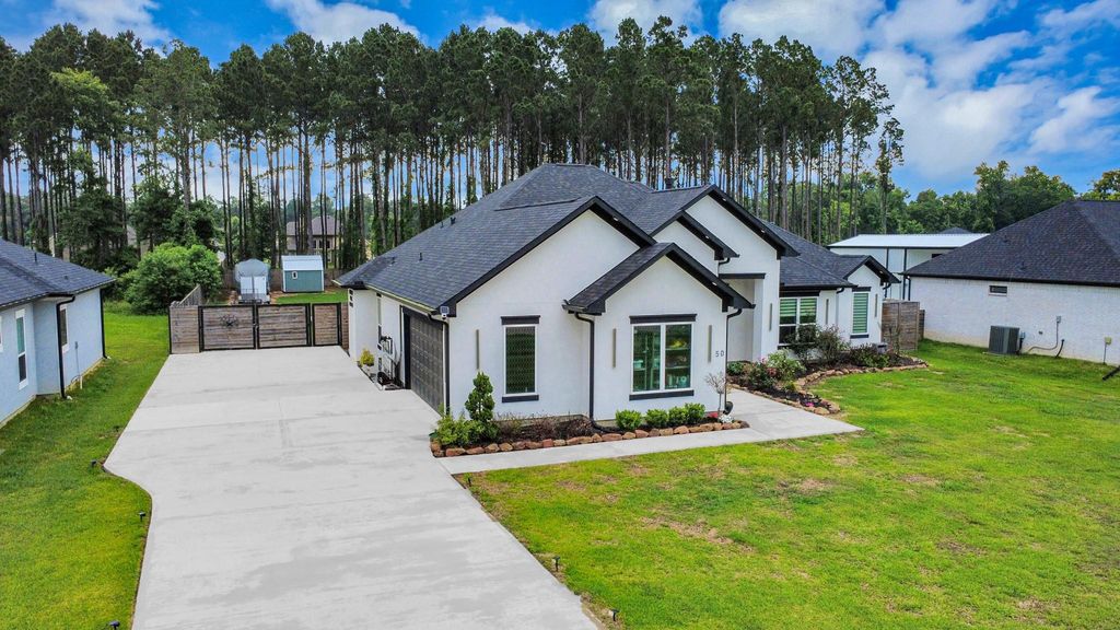 Photo of 50 Road 6613, Dayton, TX 77535 (MLS # 18371859)