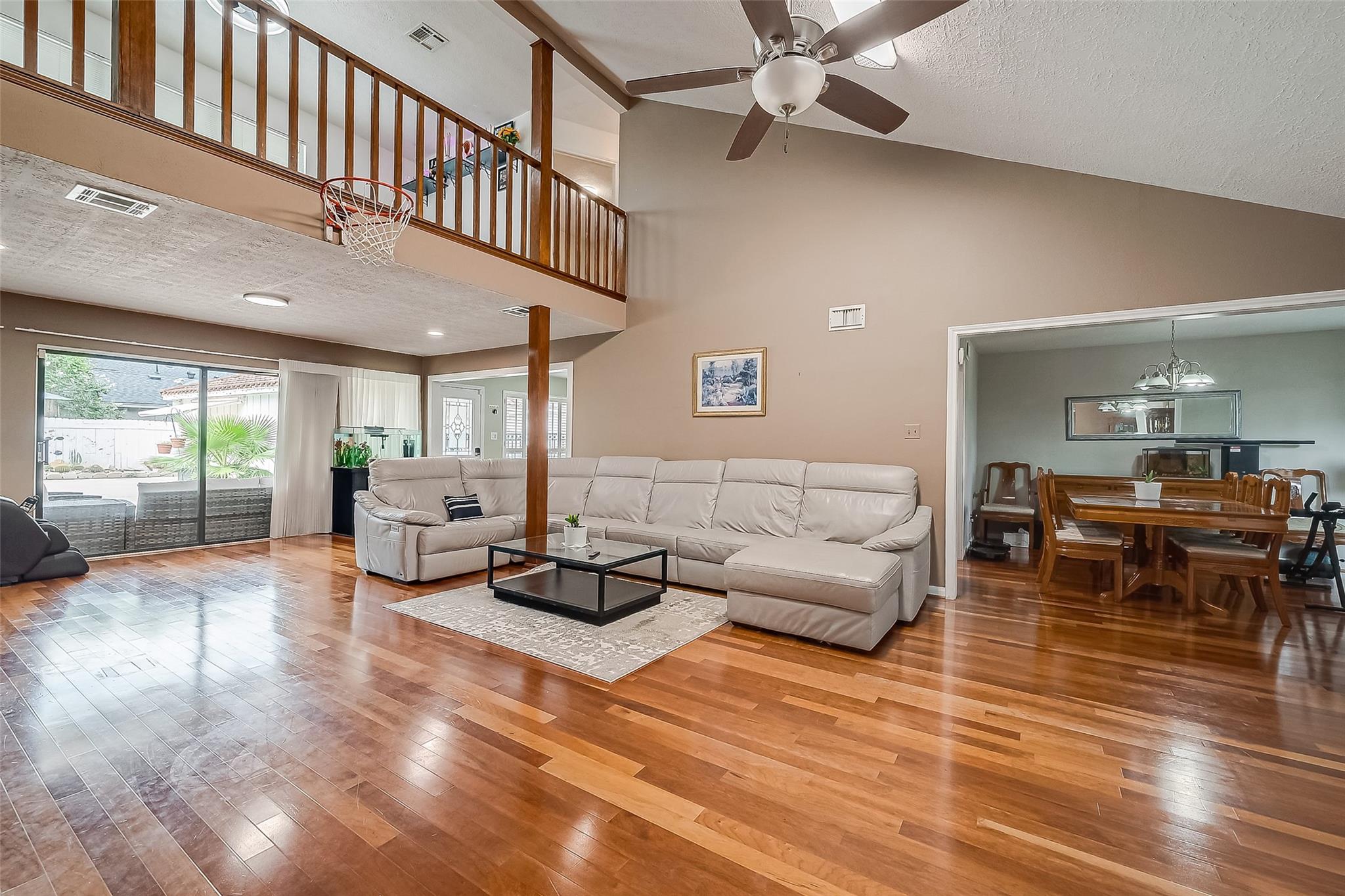 1755 Carriage Way