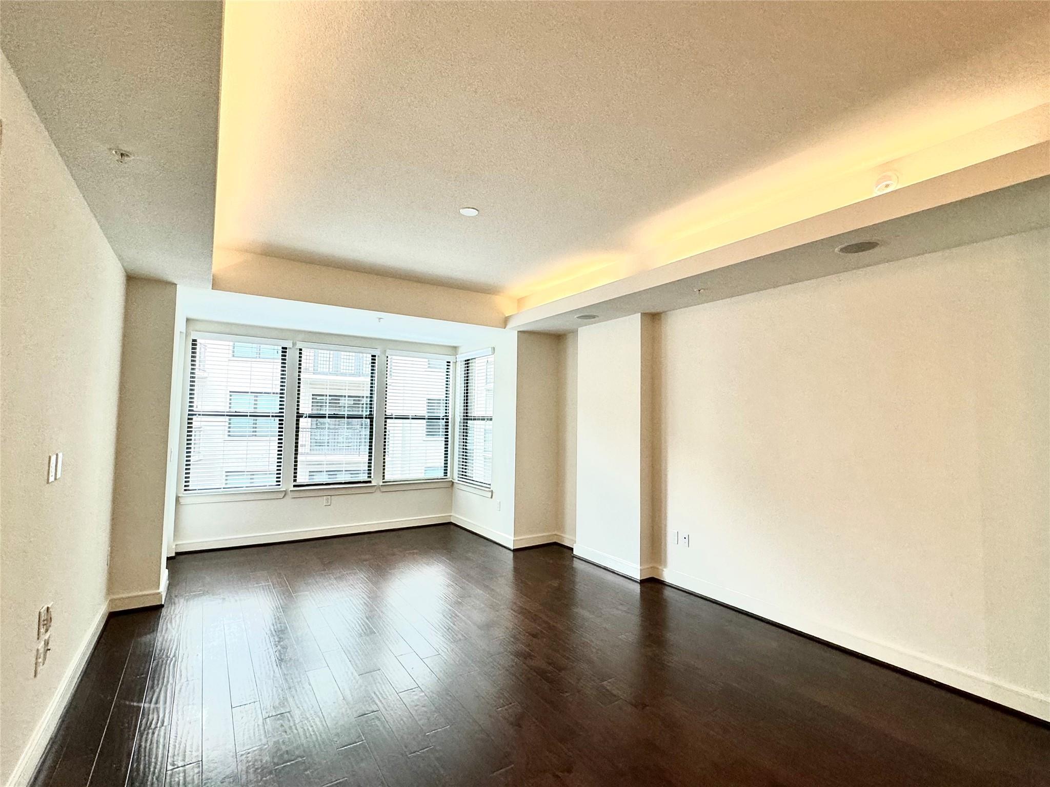 2303 Mid Ln Lane 334