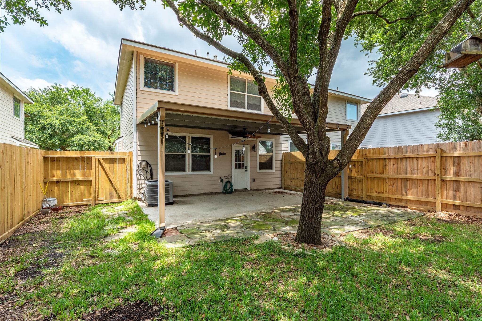 336 Capella Oaks Lane