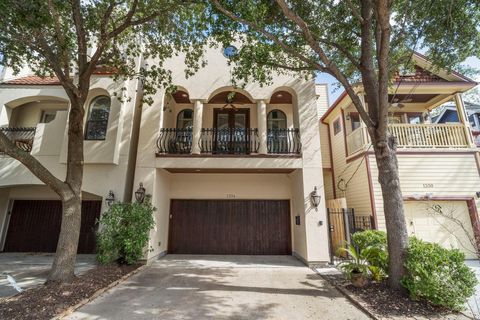 Photo of 1334 Alexander Street, Houston, TX 77008 (MLS # 97376499)