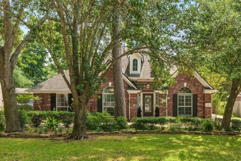 Photo of 14 Taupewood Place, The Woodlands, TX 77384 (MLS # 90143394)