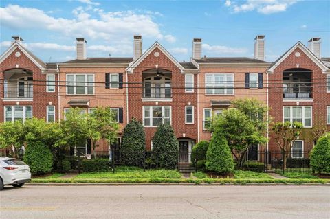 Photo of 2607 W Dallas Street, Houston, TX 77019 (MLS # 84157626)