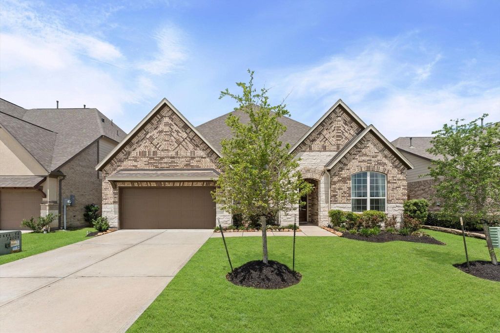 Photo of 12616 Playa Cove Lane, Texas City, TX 77568 (MLS # 20583211)