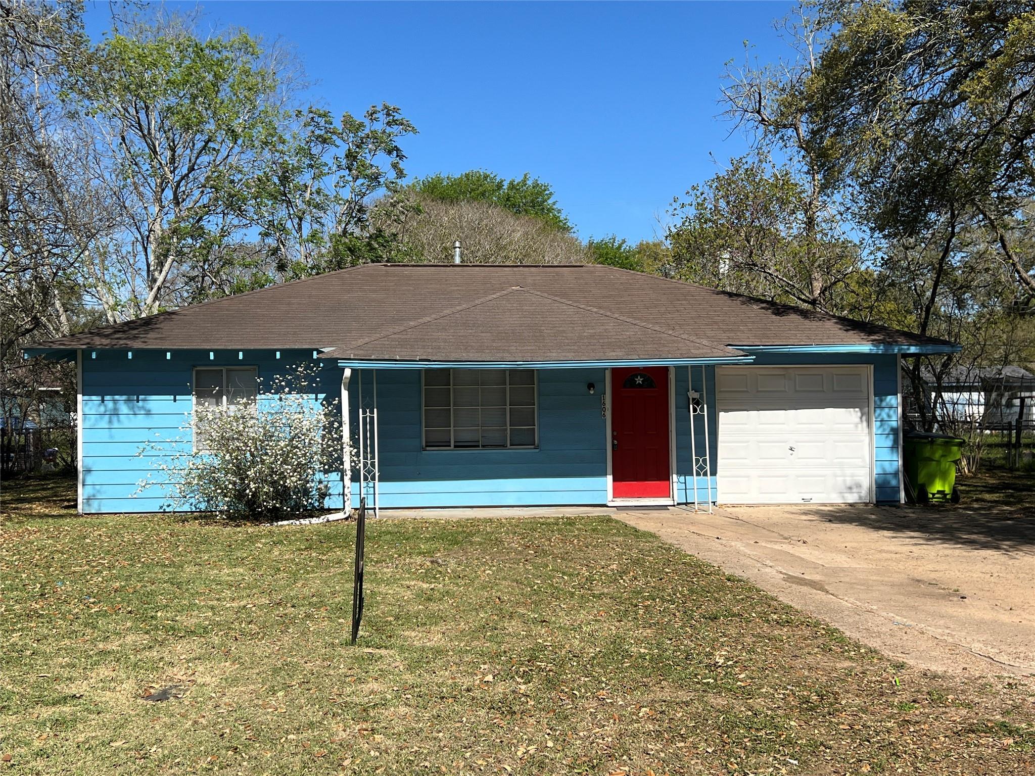 1606 Klauke Street