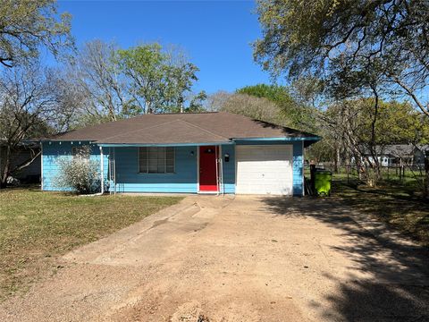Photo of 1606 Klauke Street, Rosenberg, TX 77471 (MLS # 70412638)