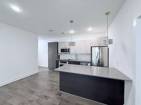 Photo of 4819 Caroline Street #109, Houston, TX 77004 (MLS # 70215935)