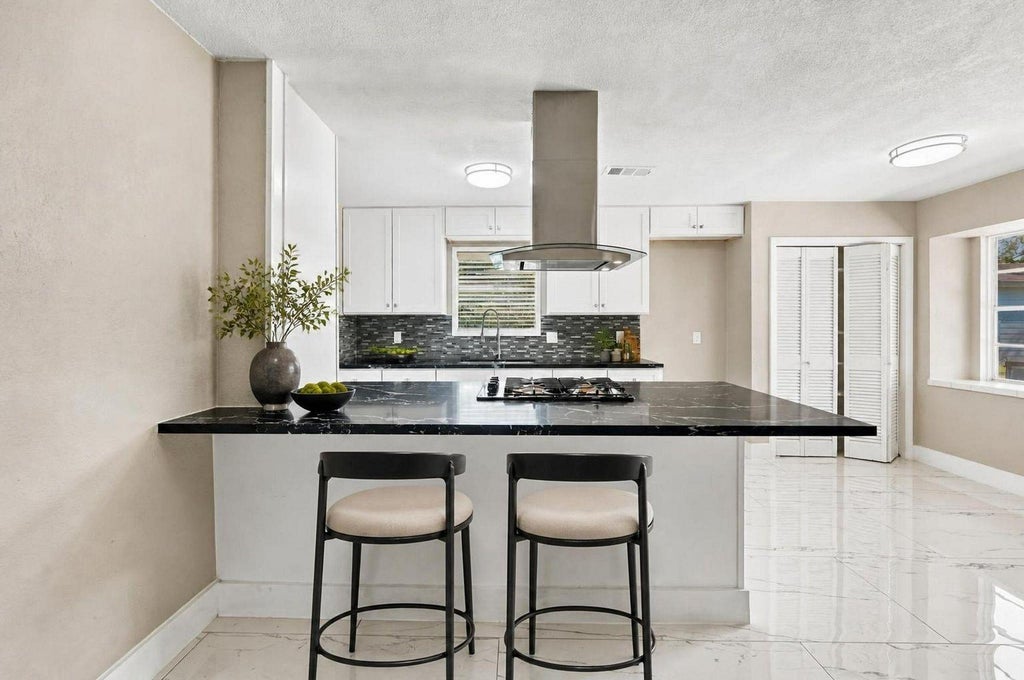 Photo of 1023 Twinbrooke Drive, Houston, TX 77088 (MLS # 78076799)