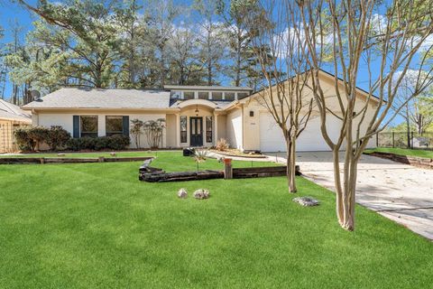 Photo of 22509 Pebble Beach Way, Huntsville, TX 77320 (MLS # 49333506)