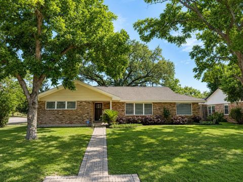 Photo of 4501 Waycross Drive, Houston, TX 77035 (MLS # 82999555)