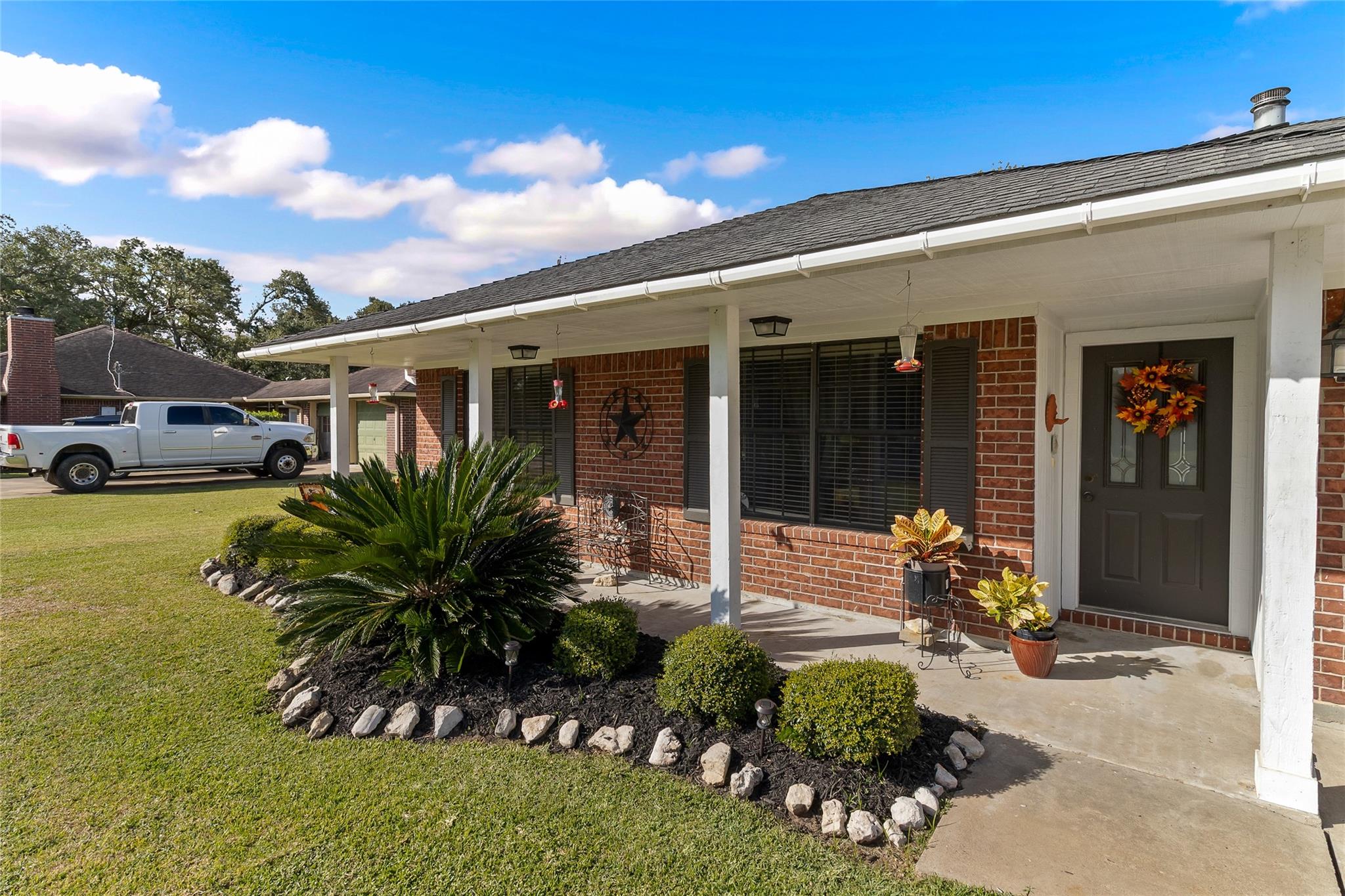 219 Red Oak Circle Circle