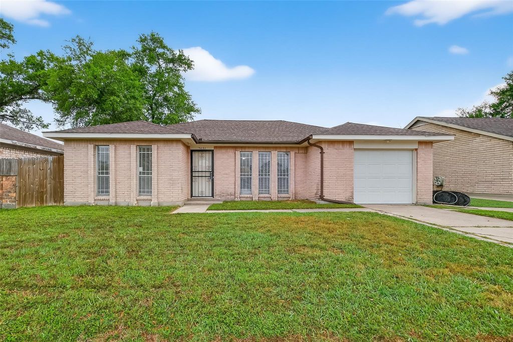 Photo of 15022 Chipman Lane, Houston, TX 77060 (MLS # 49041337)