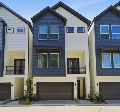 Photo of 1412 Cedar Post Ln Ln, Houston, TX 77055 (MLS # 31972207)