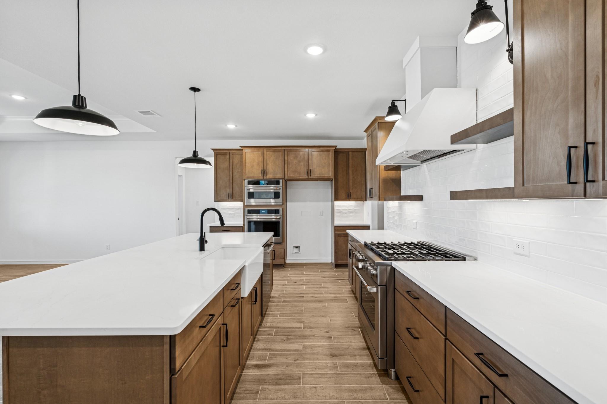 12826 Old Fashion Circle