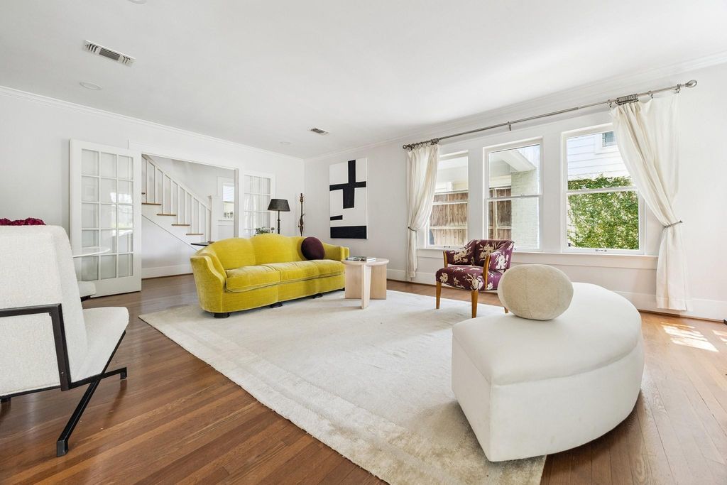 Photo of 1656 Norfolk Street, Houston, TX 77006 (MLS # 14024079)