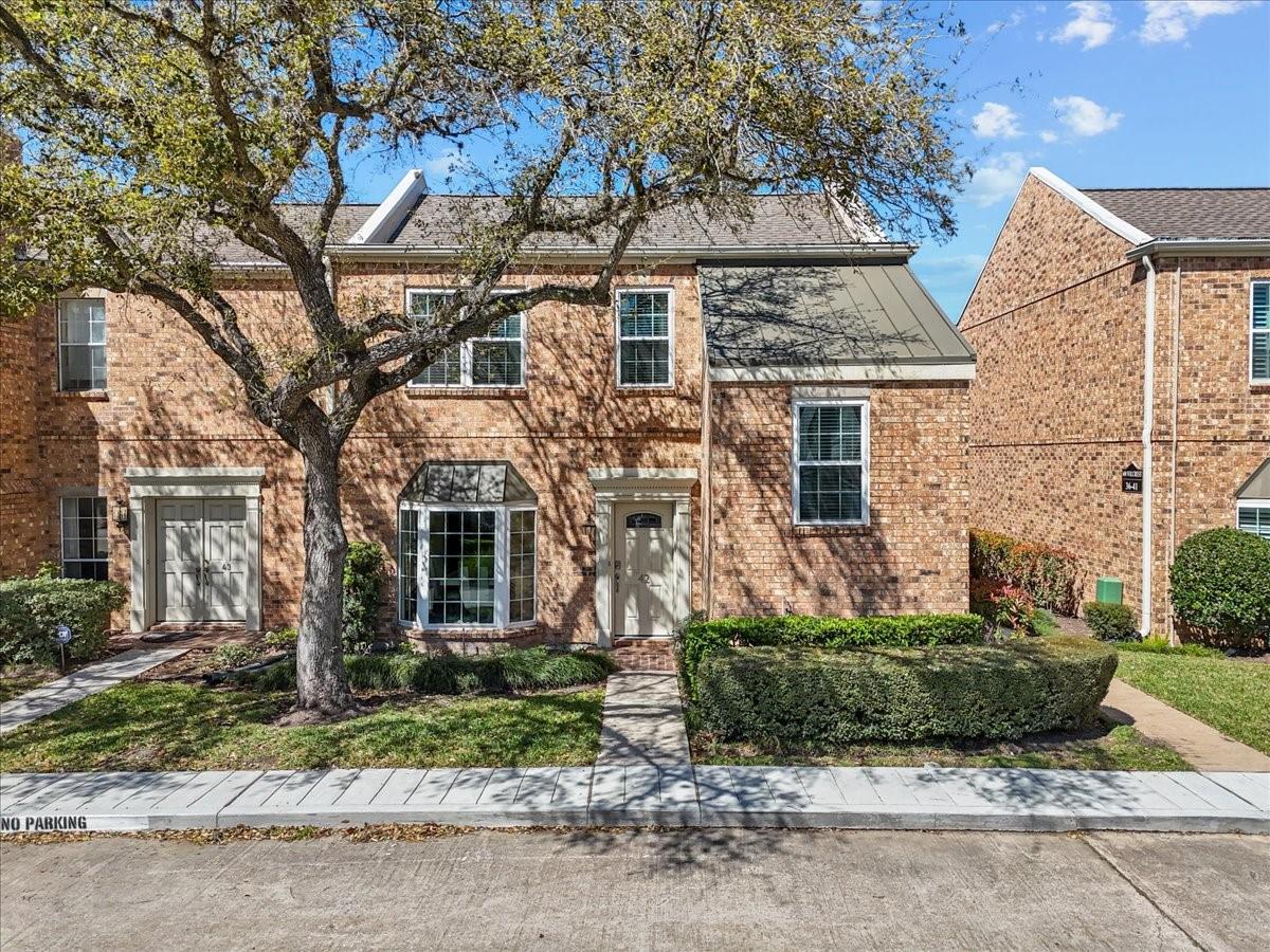 600 Wilcrest Drive 42