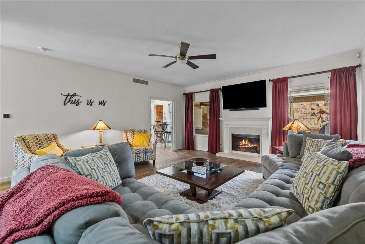 600 Wilcrest Drive 42