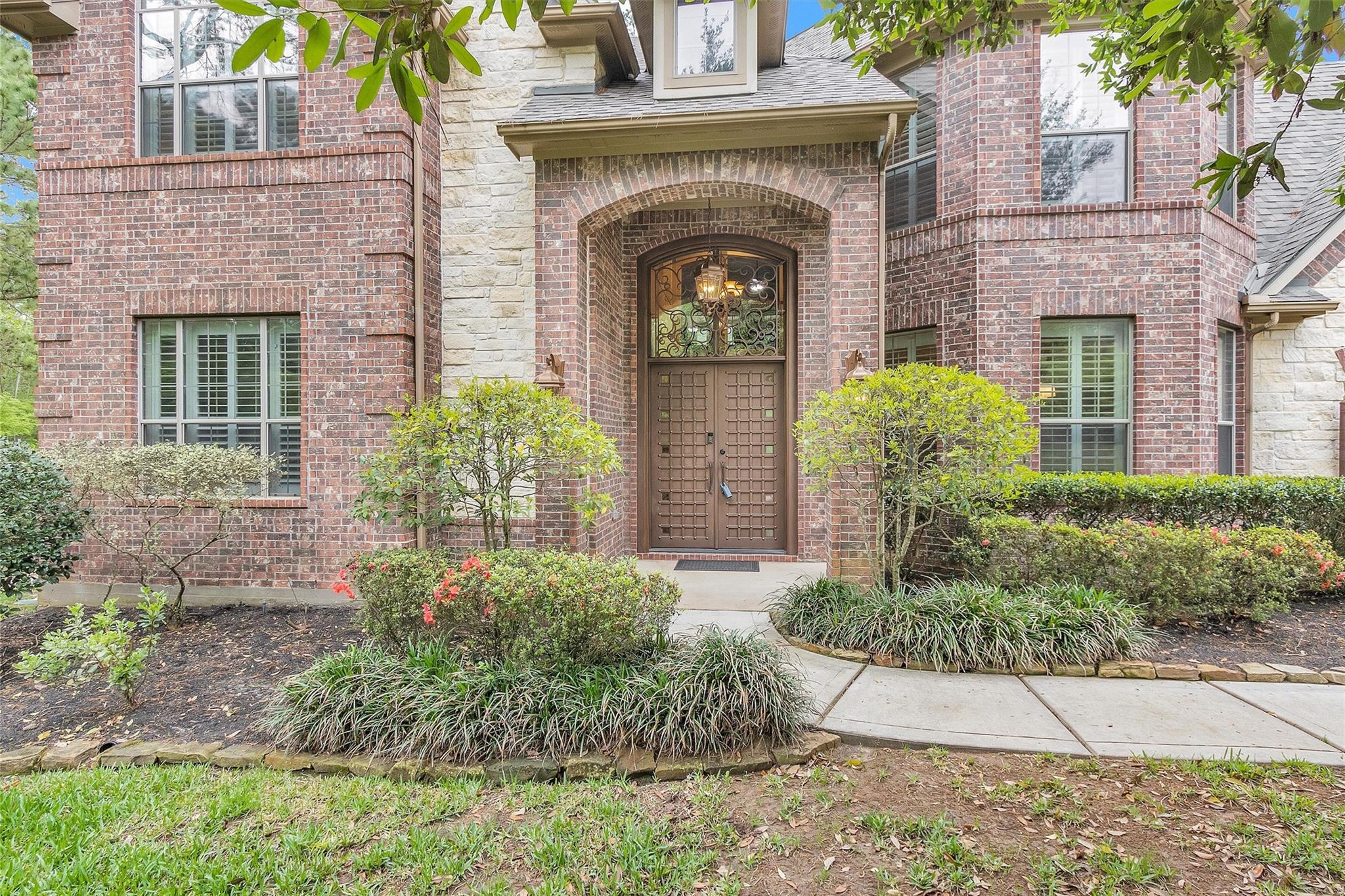 1904 Cliff Manor Drive