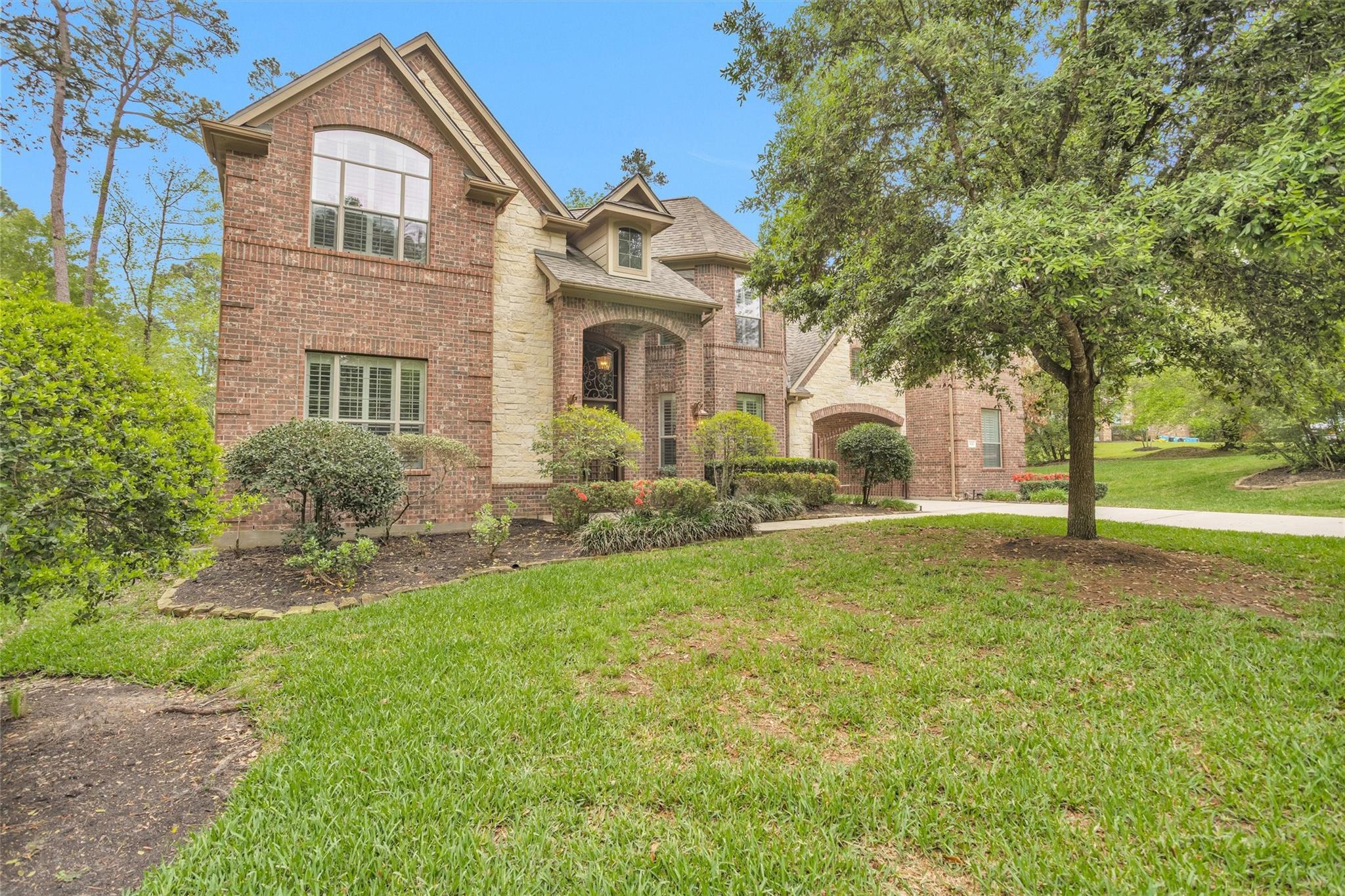 1904 Cliff Manor Drive