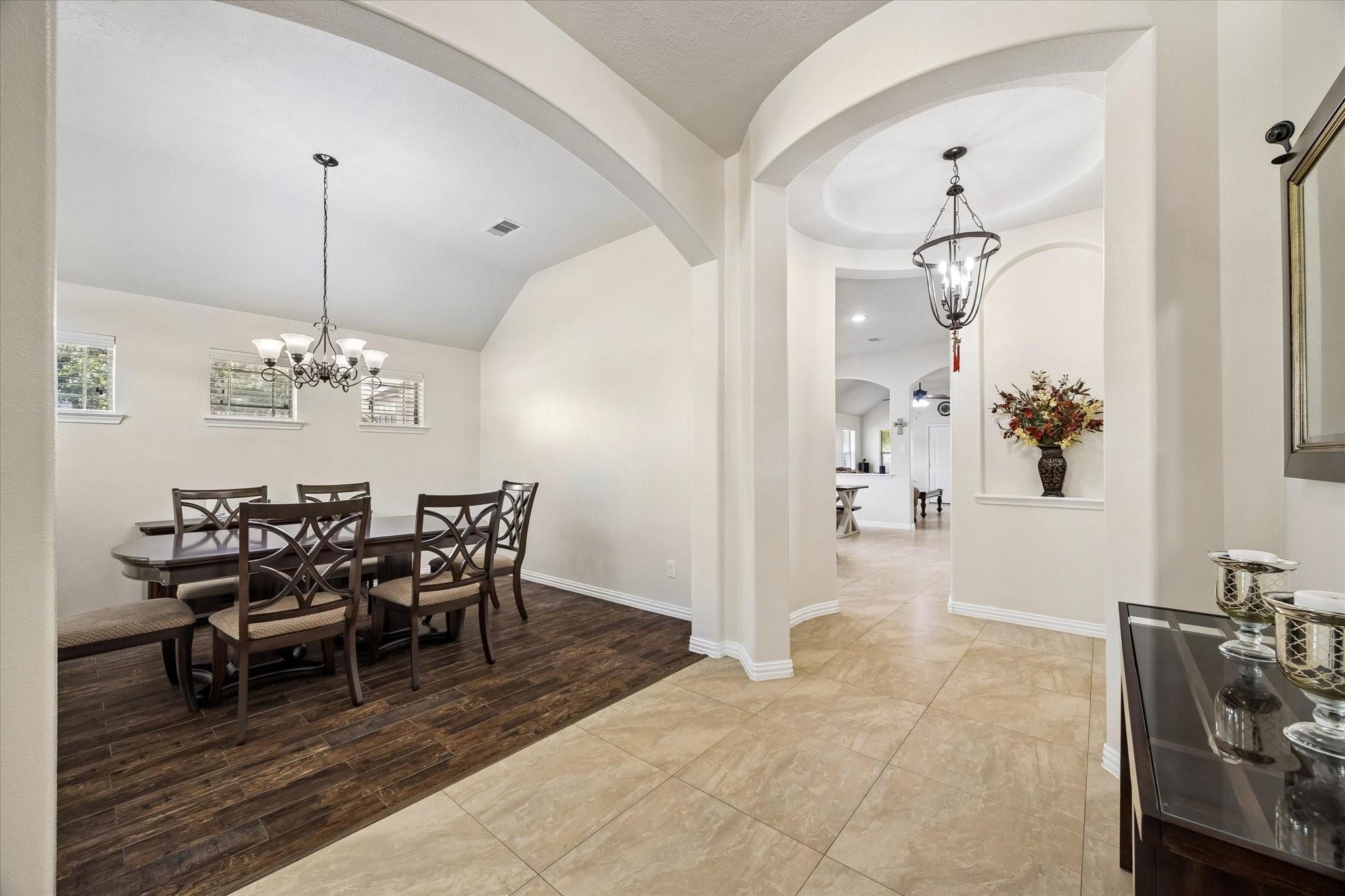 1614 Colonial Crest Drive