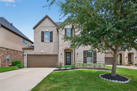 Photo of 4947 Thunder Creek Ln Ln, Sugar Land, TX 77479 (MLS # 77839499)
