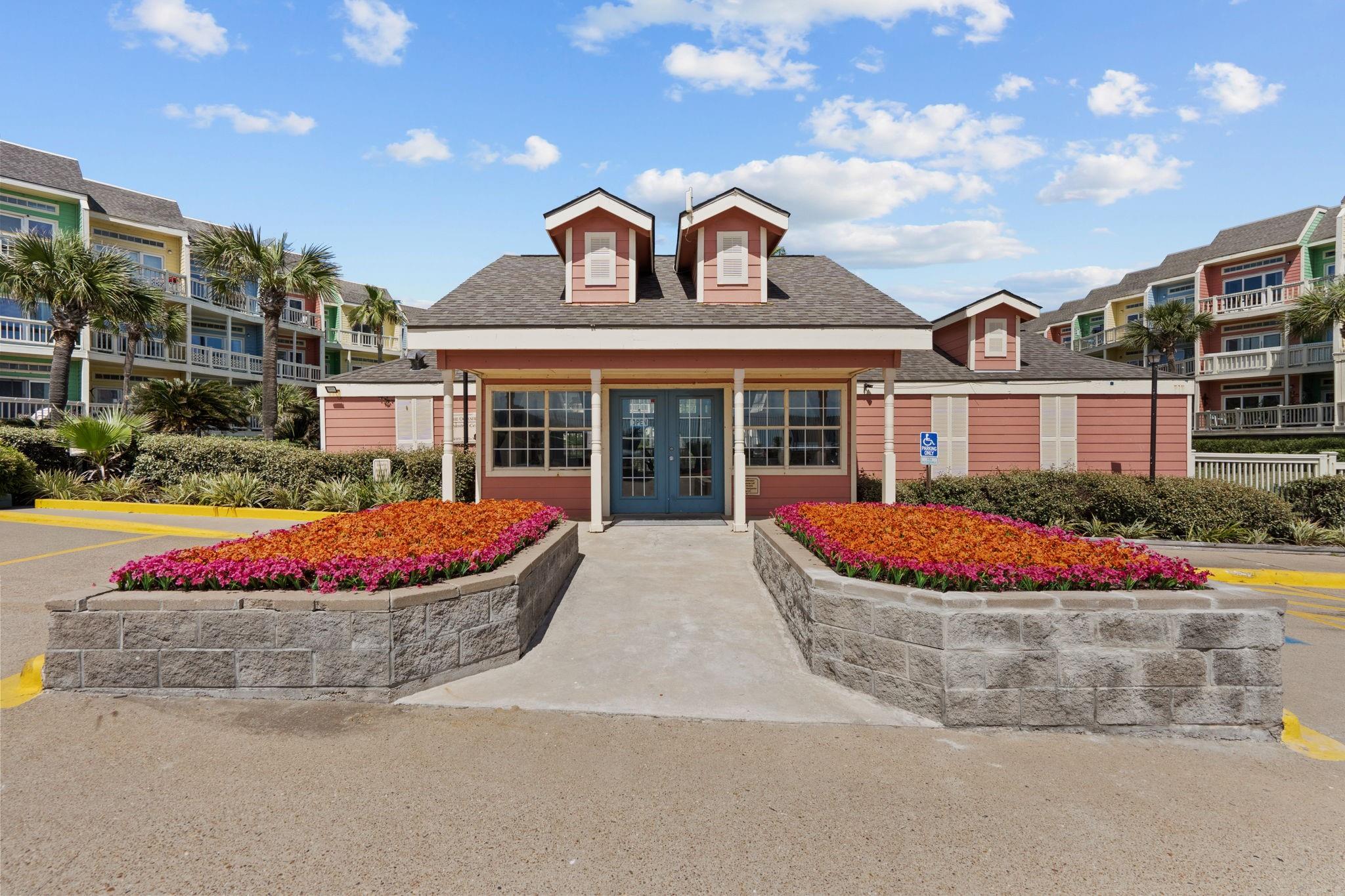 7820 Seawall Boulevard 227