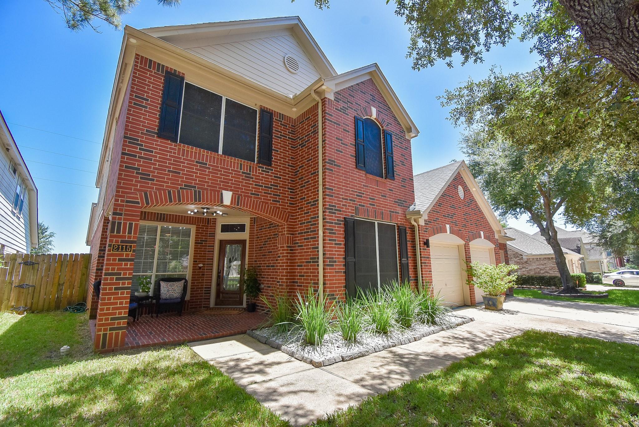 2115 Thistlerock Lane