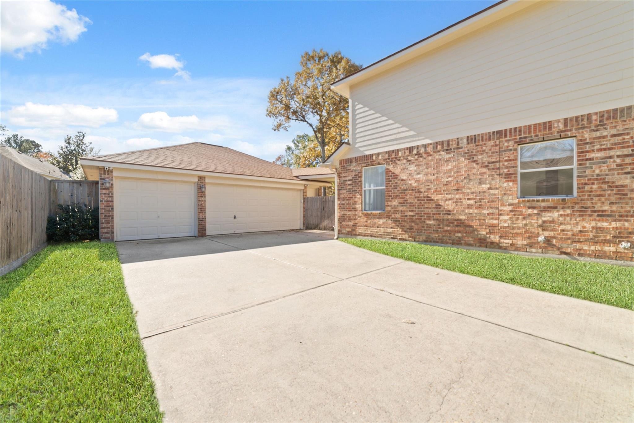 2618 Bridgestone Park Lane