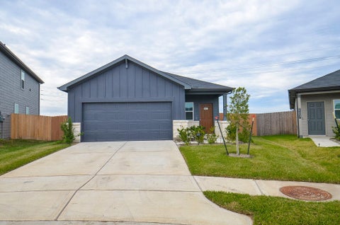 Photo of 23003 Daftmill Dr Dr, Waller, TX 77484 (MLS # 4497152)