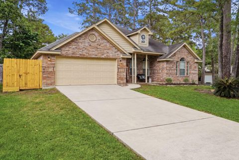 Photo of 3202 Glenforest Drive, Montgomery, TX 77356 (MLS # 68165406)