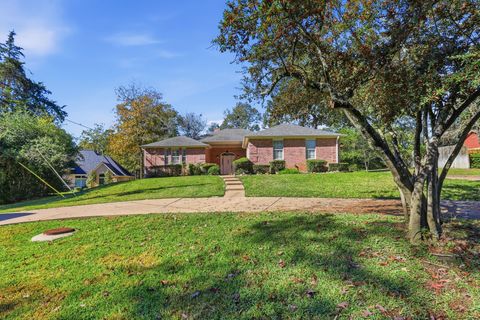 128 Blush Hill Drive Conroe TX 77304
