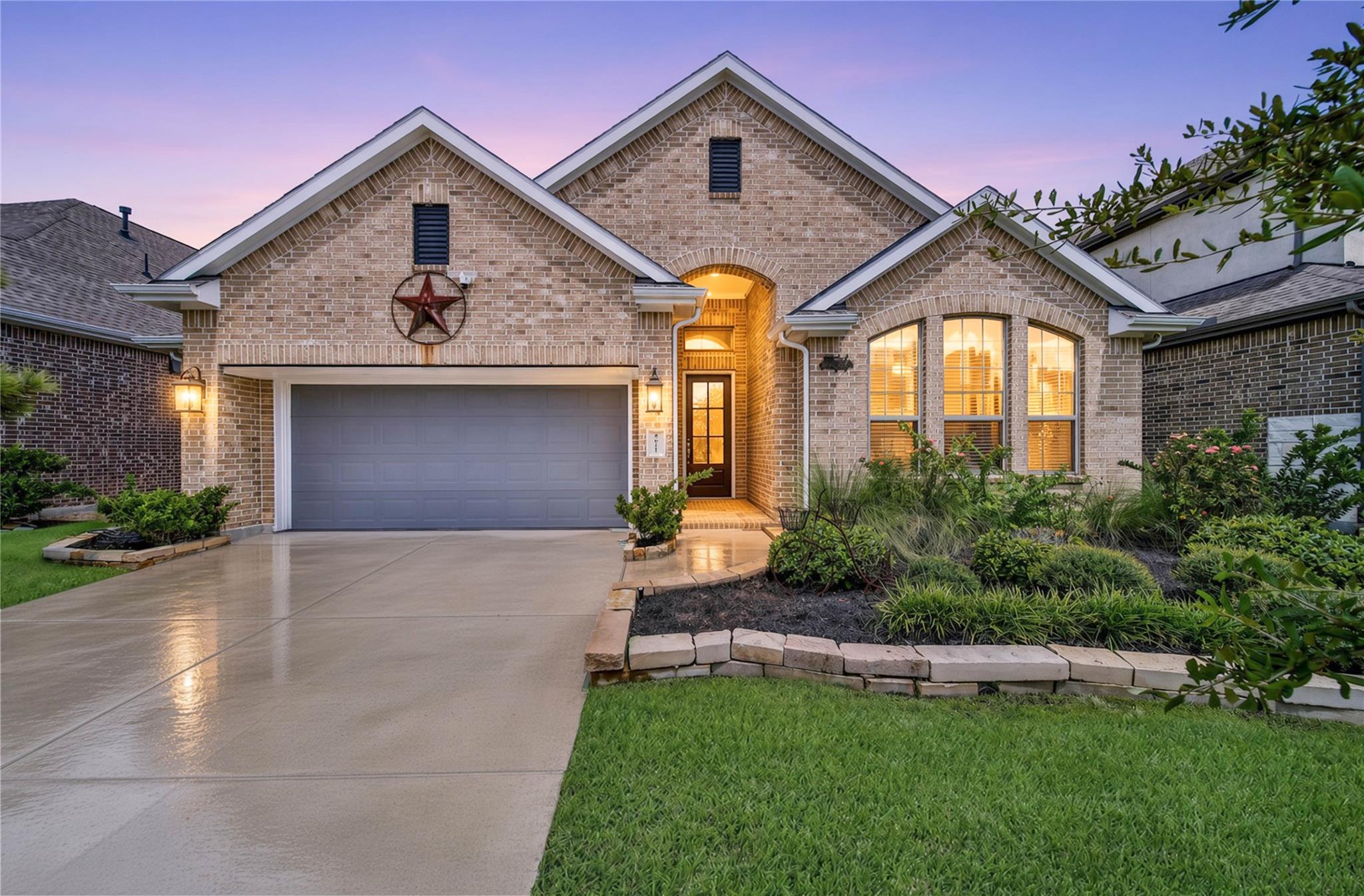 4611 Silver Moon Drive