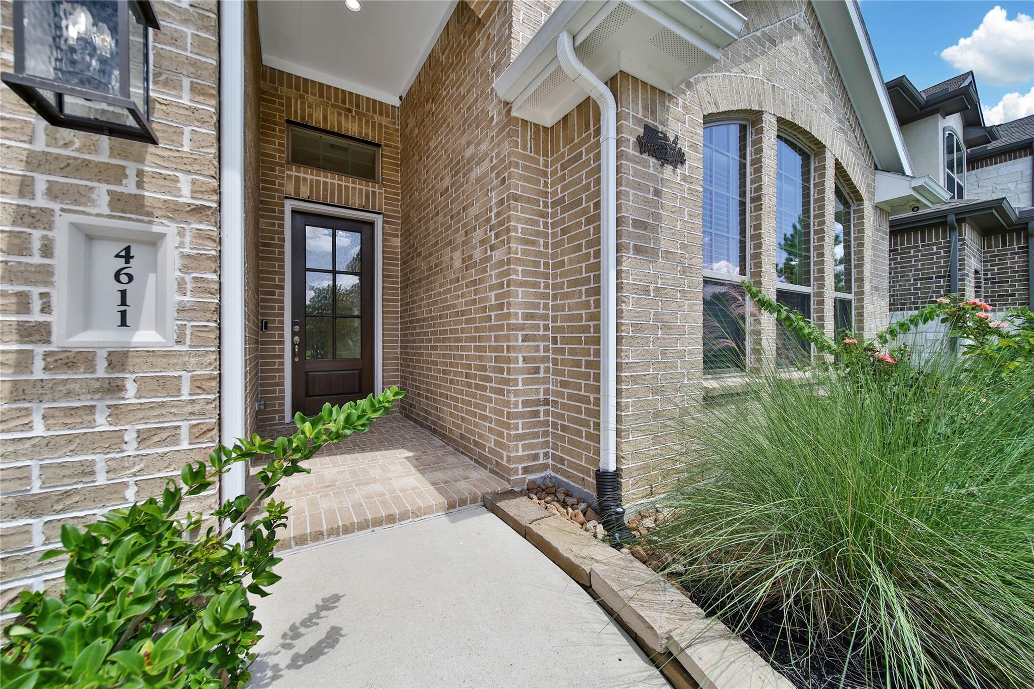 4611 Silver Moon Drive