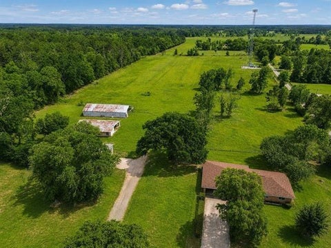Photo of 669 W Fm 1004, Kirbyville, TX 75956 (MLS # 96473061)
