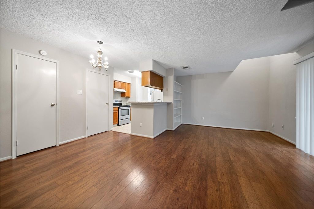 Photo of 2120 El Paseo Street #2901, Houston, TX 77054 (MLS # 35491921)
