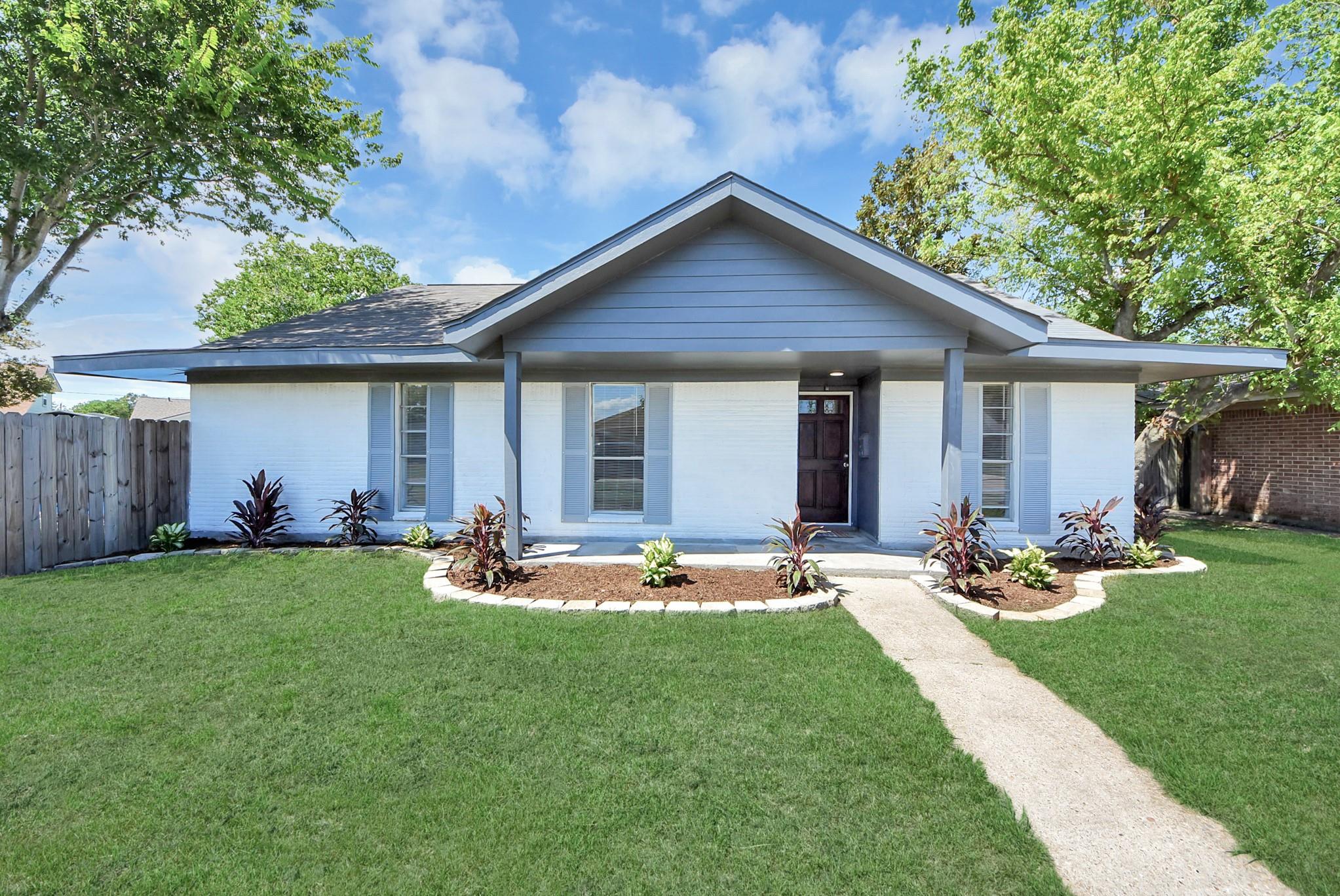 6301 Sioux Drive
