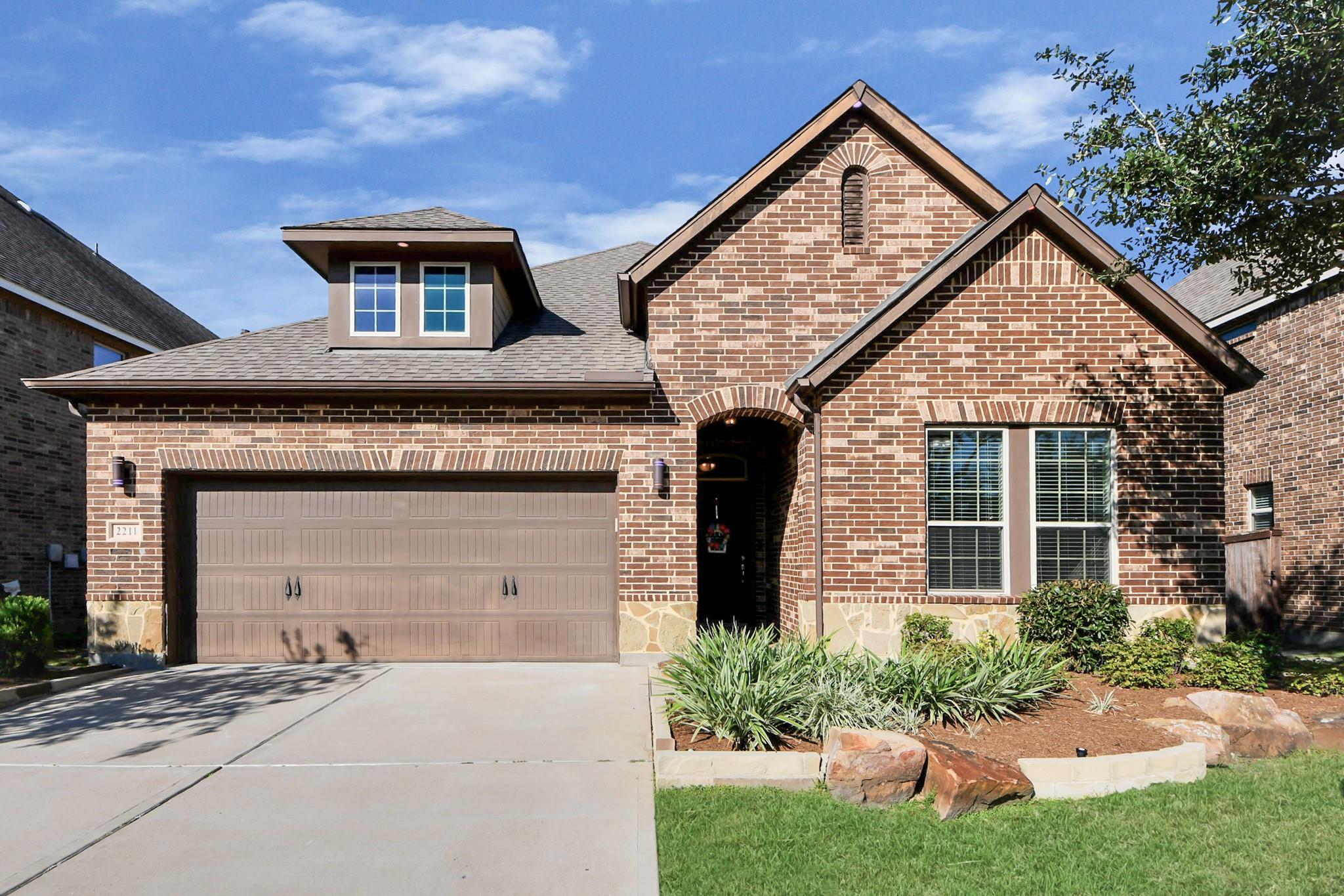 2211 Tonkawa Trail