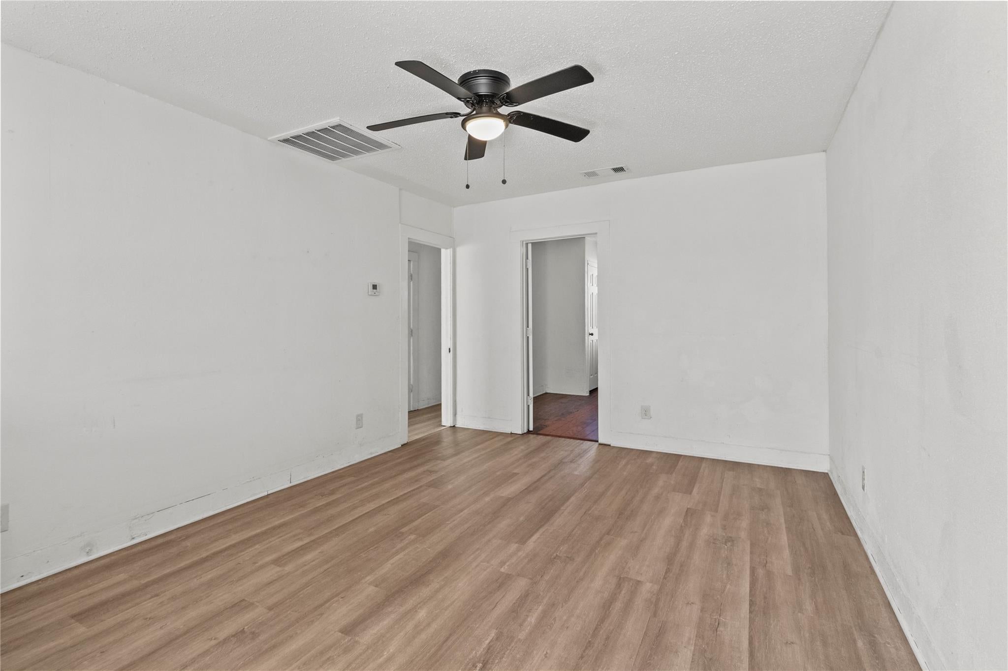317 E B Street 317
